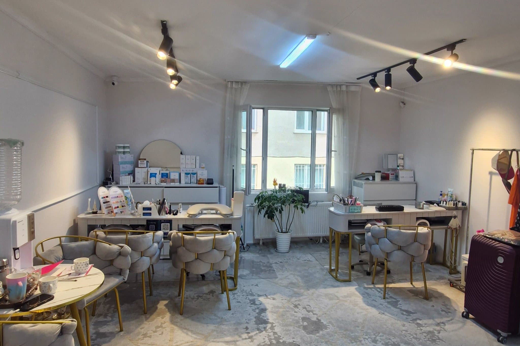 Sara's nail salon салоны зураг 2