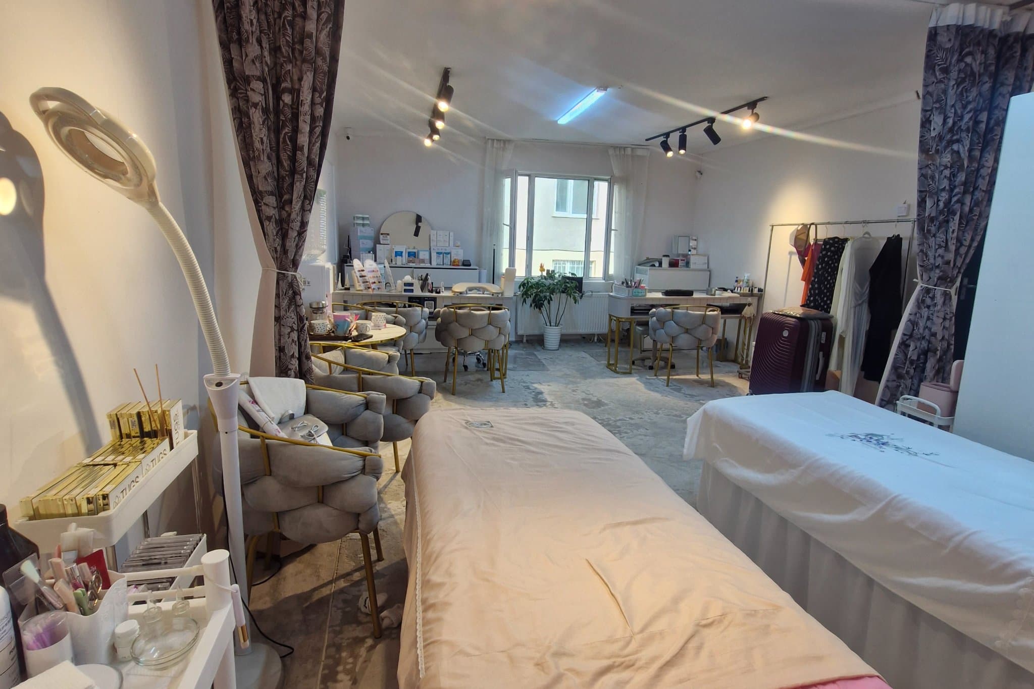 Sara's nail salon салоны зураг 3